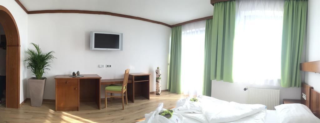 Mathiasl Panorama Ferienwohnungen Bodensdorf Quarto foto